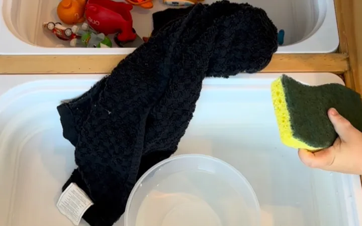 Toy Wash Station: A Toddler Independent Play Activity That Buys You 20 Minutes